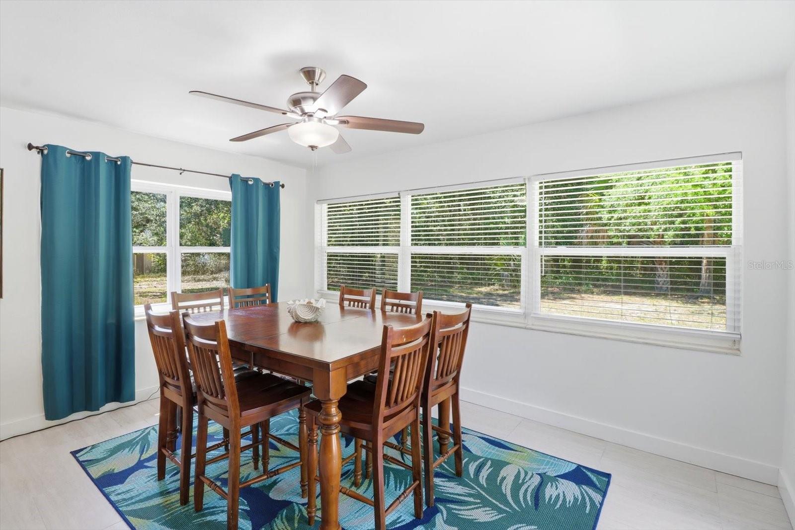 CRYSTAL PARADISE ESTATES UNIT 02 - Residential