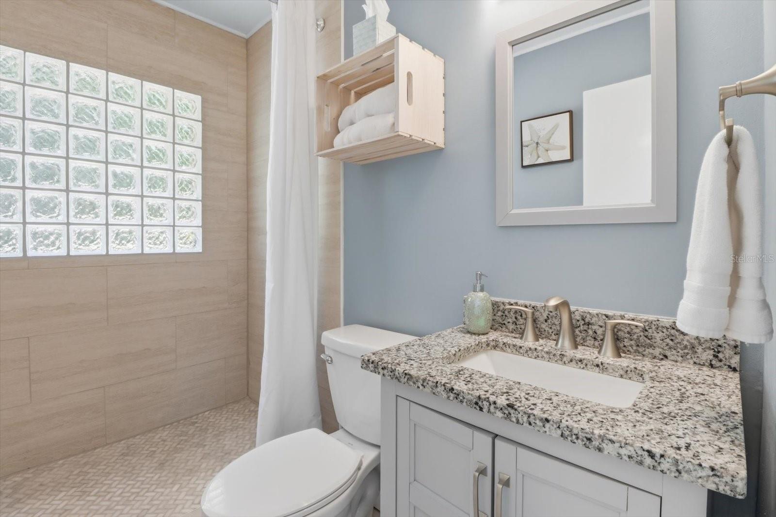 CRYSTAL PARADISE ESTATES UNIT 02 - Residential