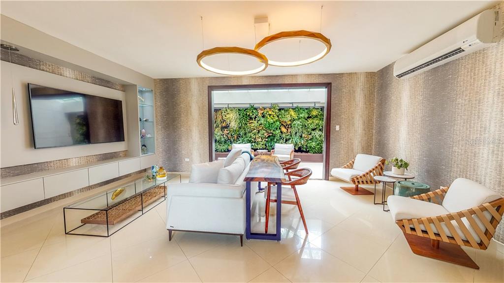 DORADO BEACH EAST - Residential