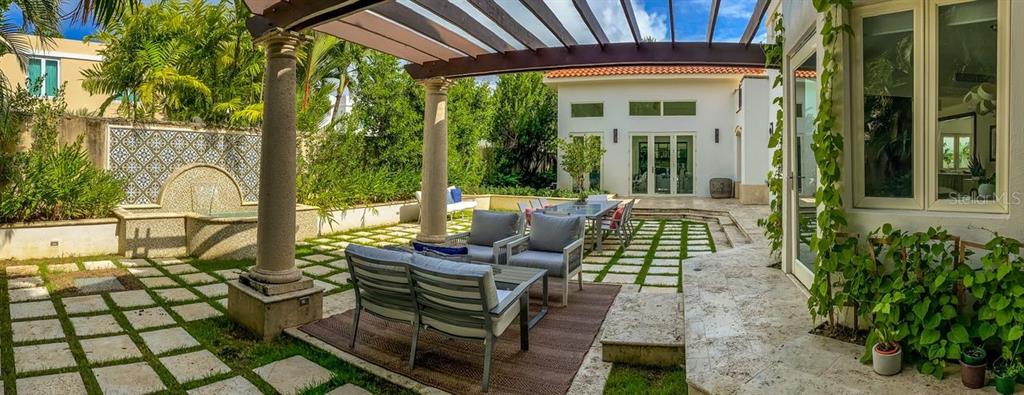 DORADO BEACH EAST - Residential