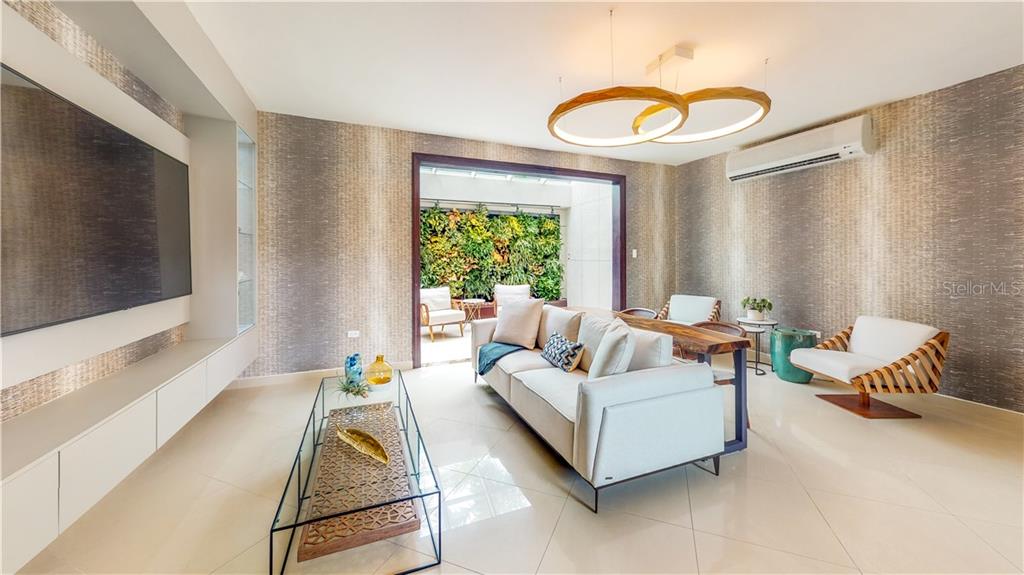 DORADO BEACH EAST - Residential