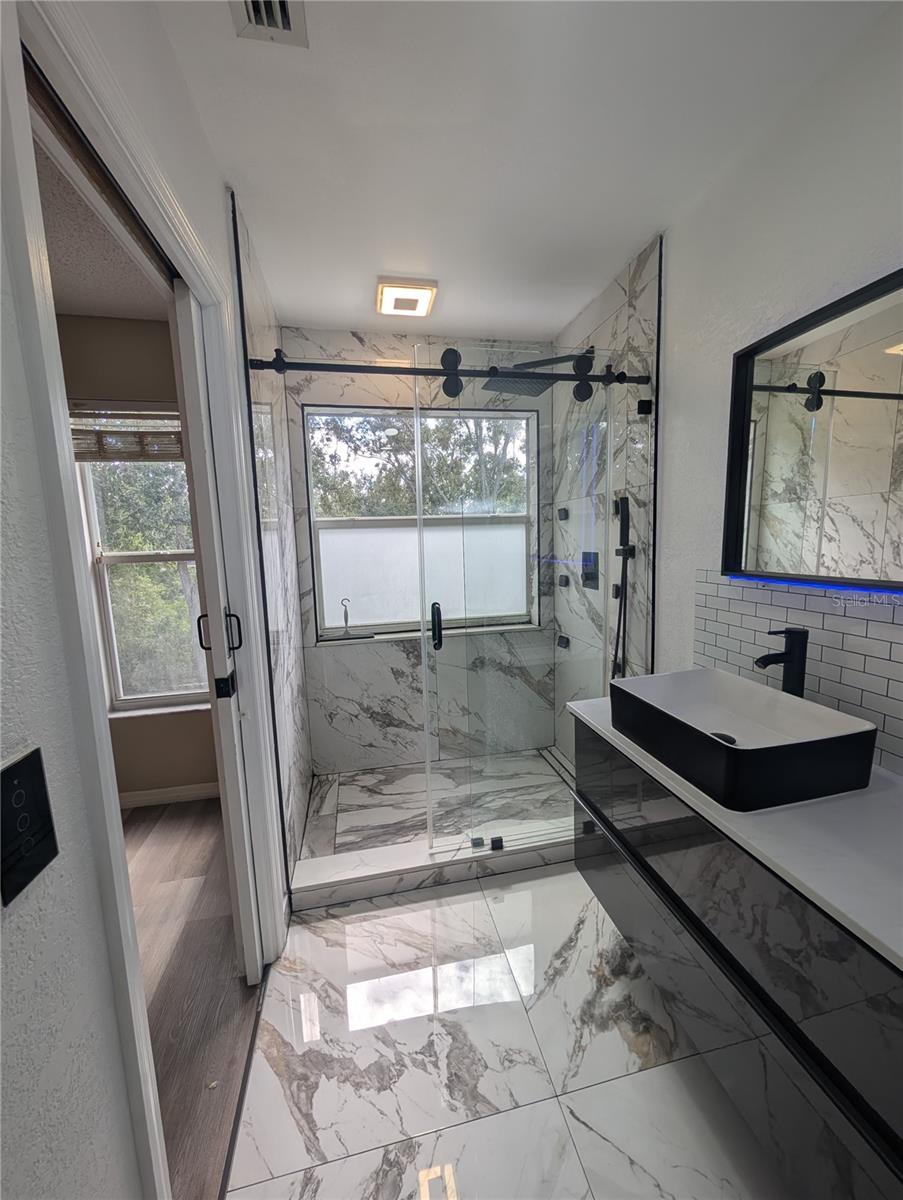 TRAFALGAR SQUARE - Residential Lease