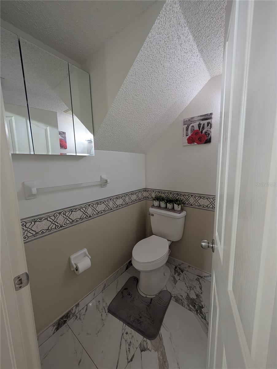 TRAFALGAR SQUARE - Residential Lease