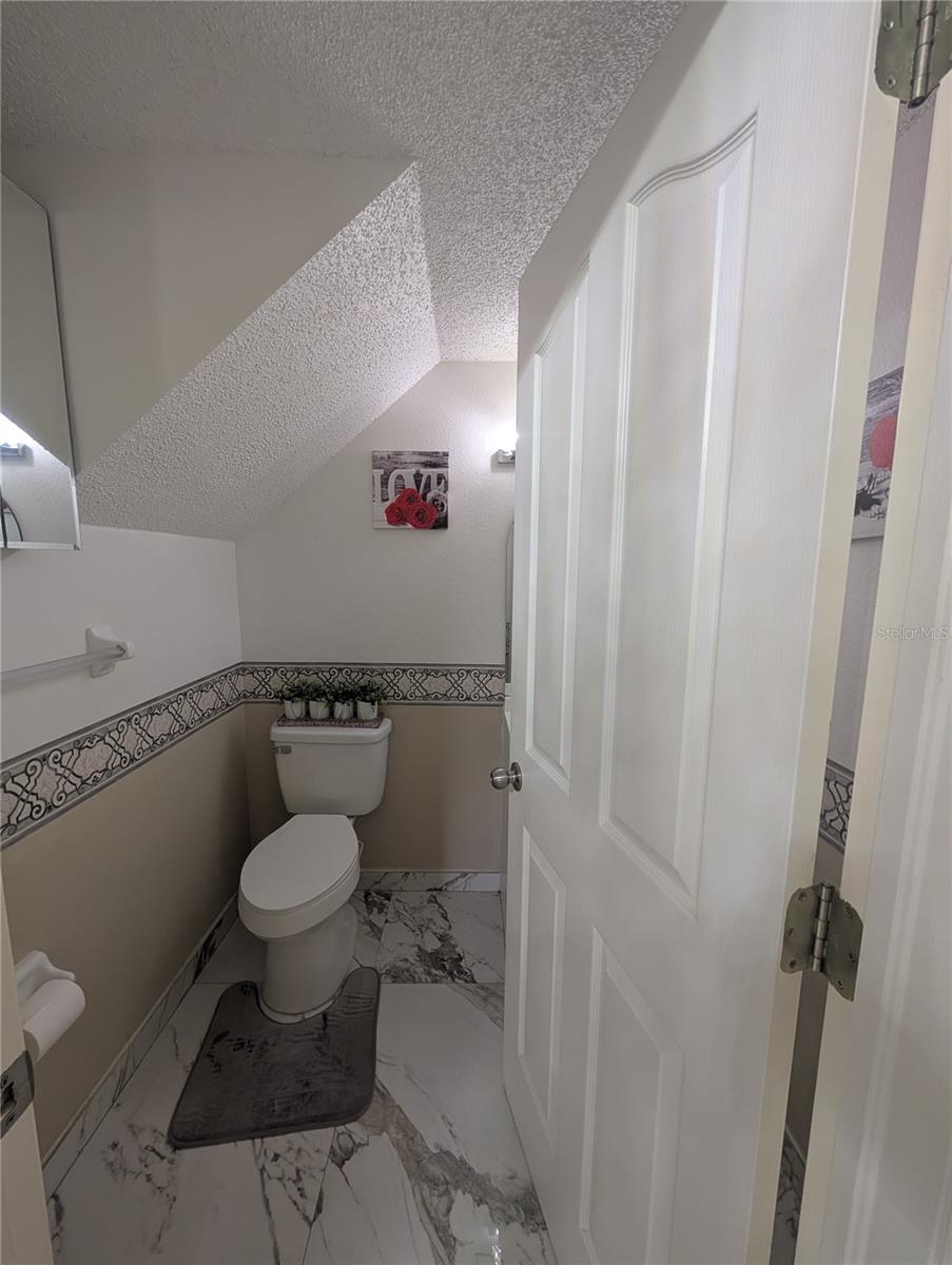 TRAFALGAR SQUARE - Residential Lease