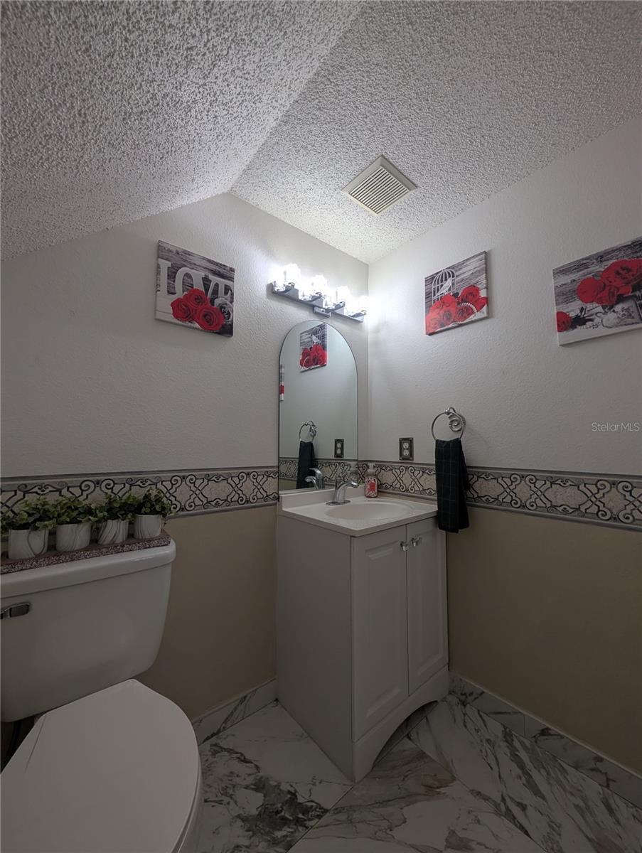 TRAFALGAR SQUARE - Residential Lease