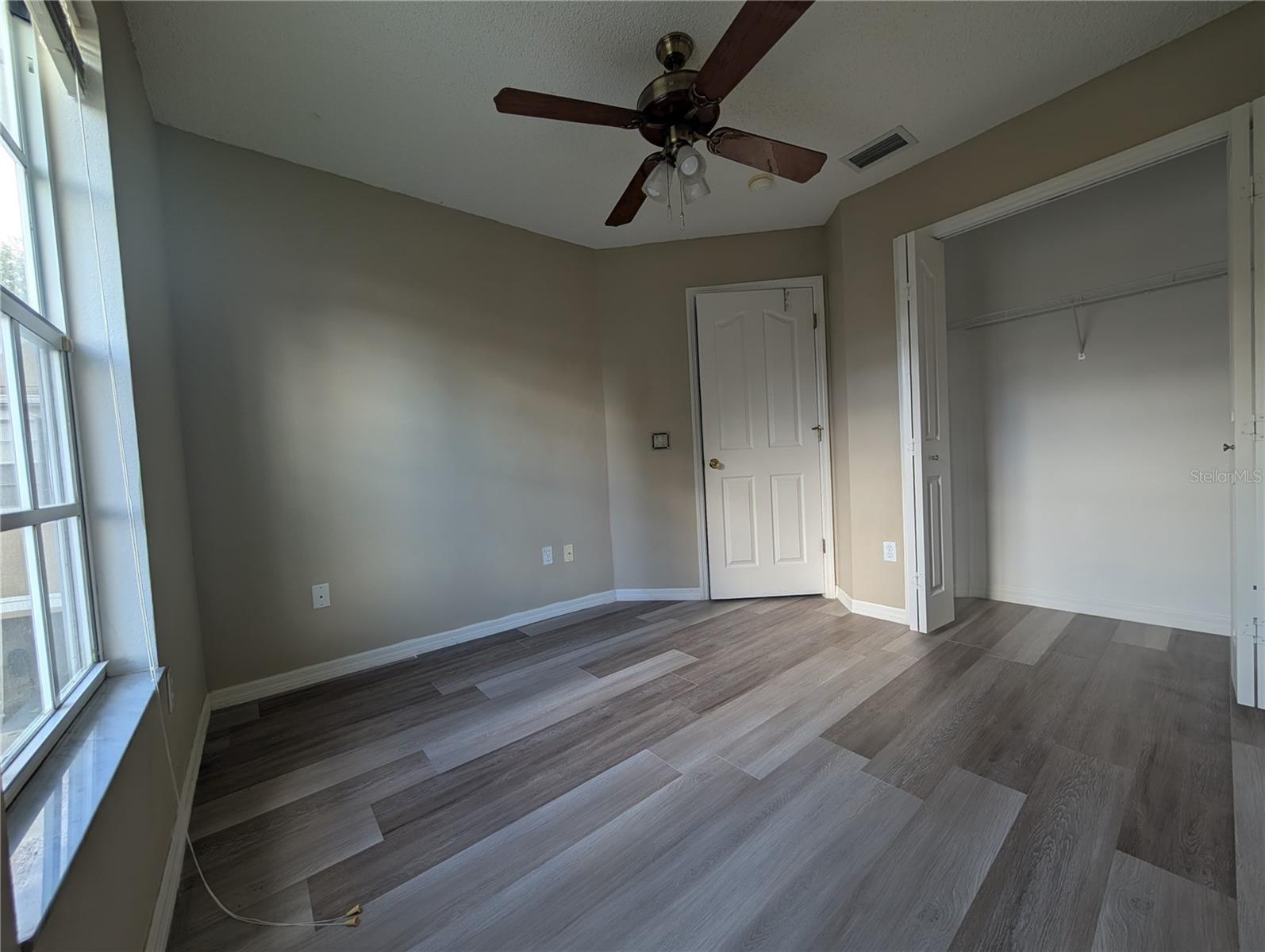 TRAFALGAR SQUARE - Residential Lease