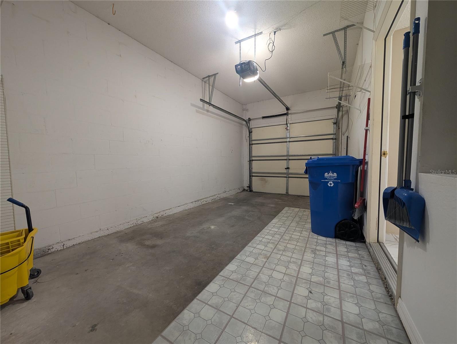 TRAFALGAR SQUARE - Residential Lease