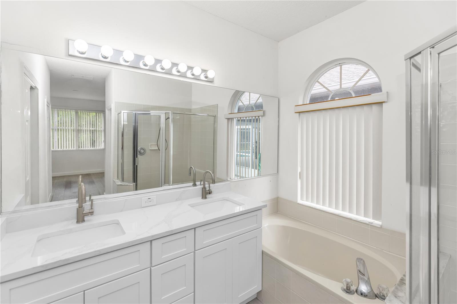 HIDDEN LAKES PH 02 - Residential