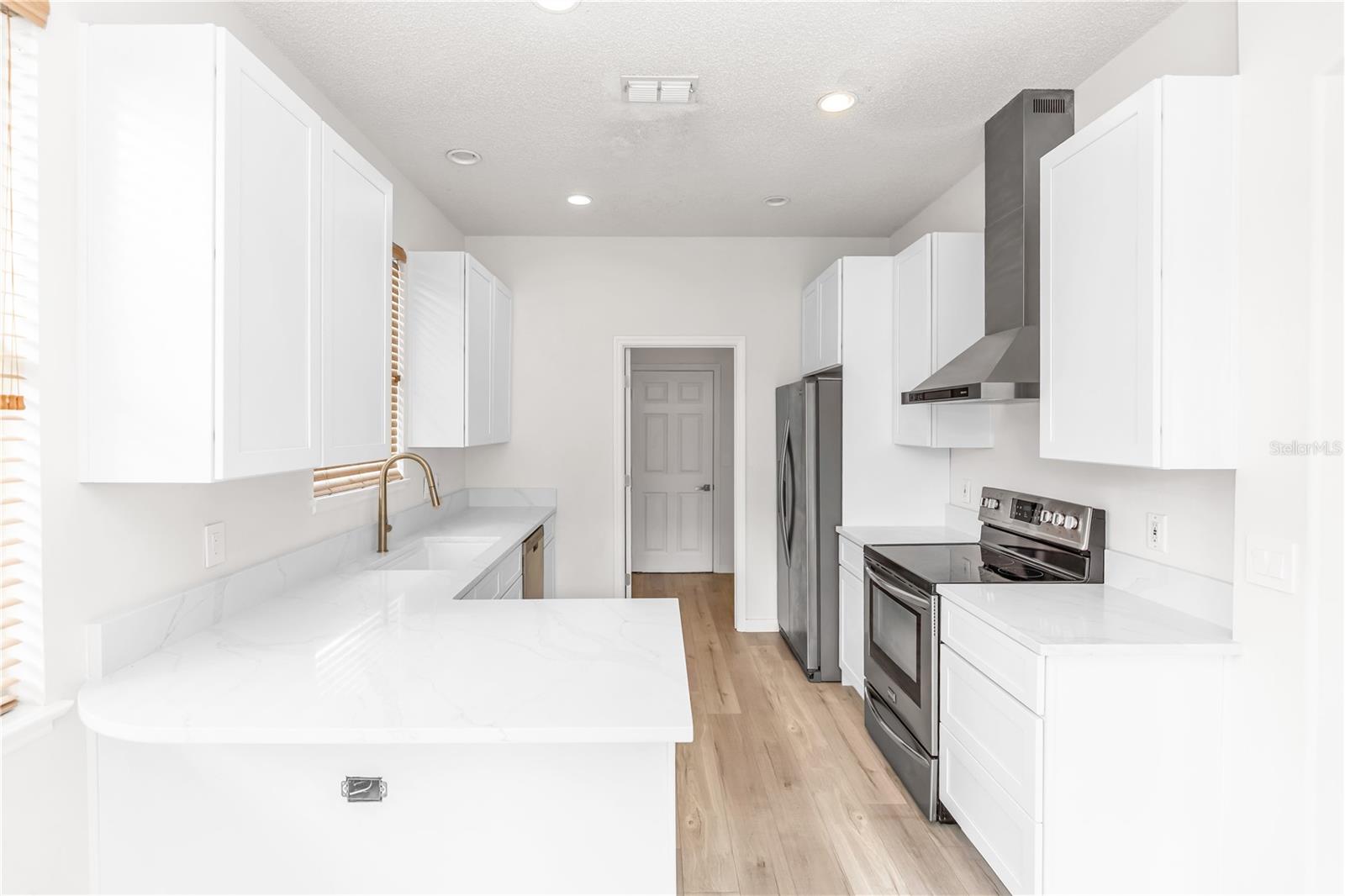 HIDDEN LAKES PH 02 - Residential