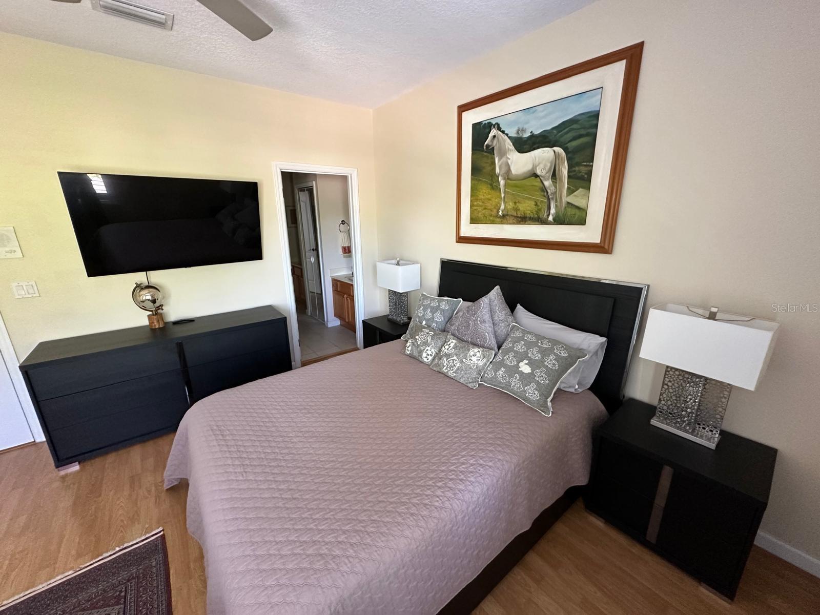 PALM LAKE - Residential