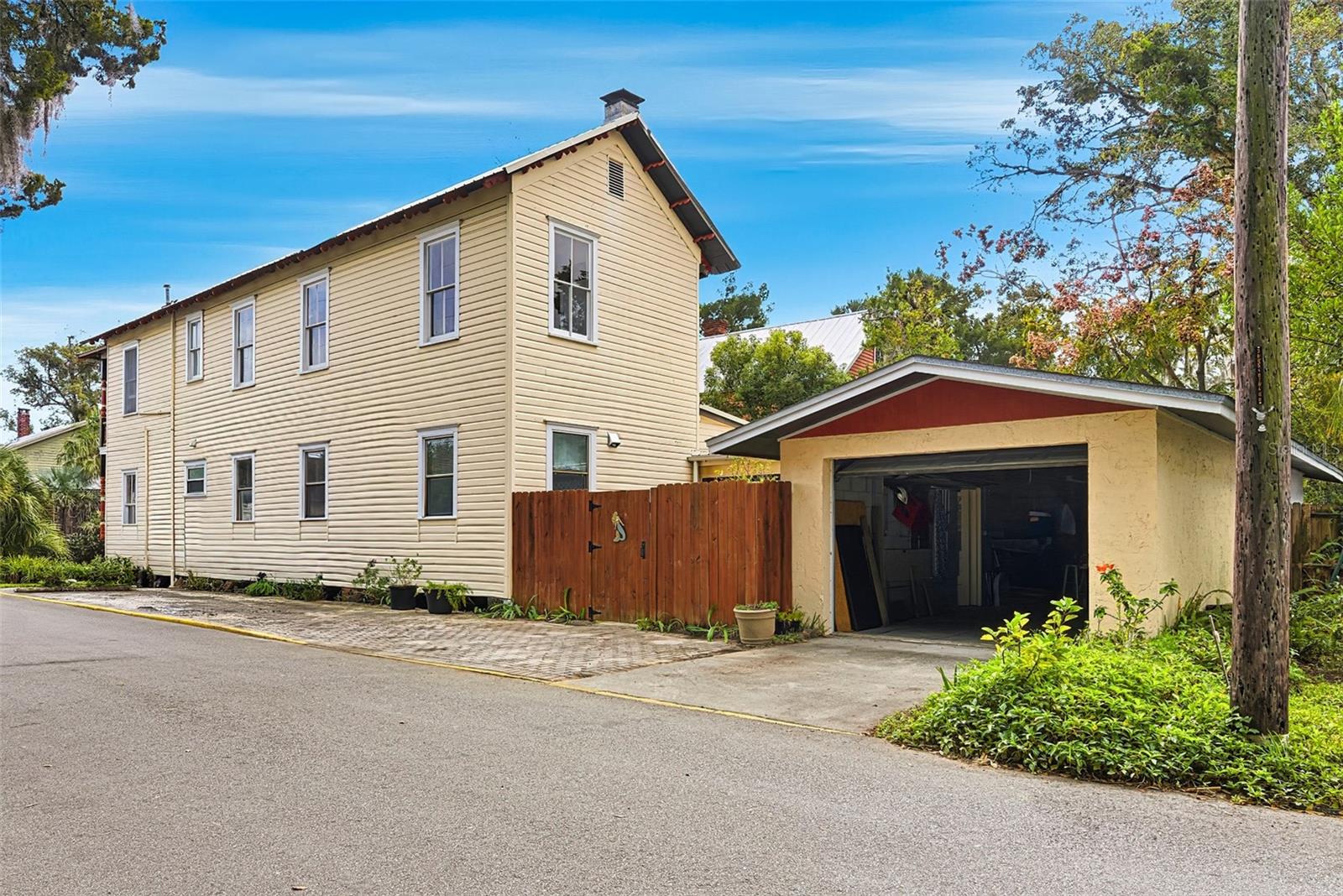 ABBOTT TRACT - Residential