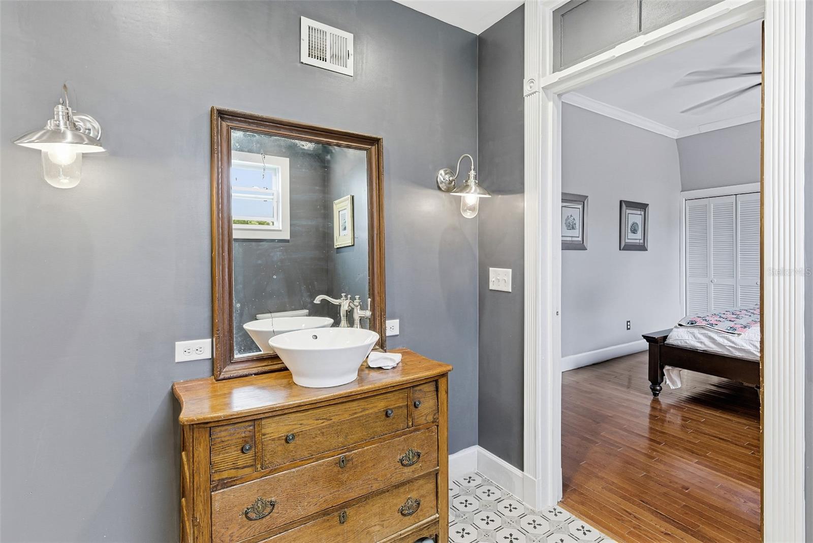 ABBOTT TRACT - Residential