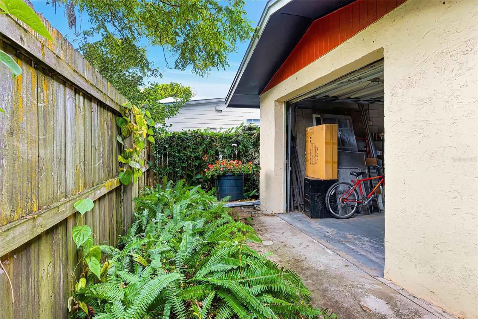 ABBOTT TRACT - Residential