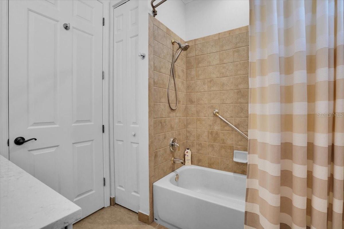 CASCADES AT SARASOTA PH IIIA - Residential