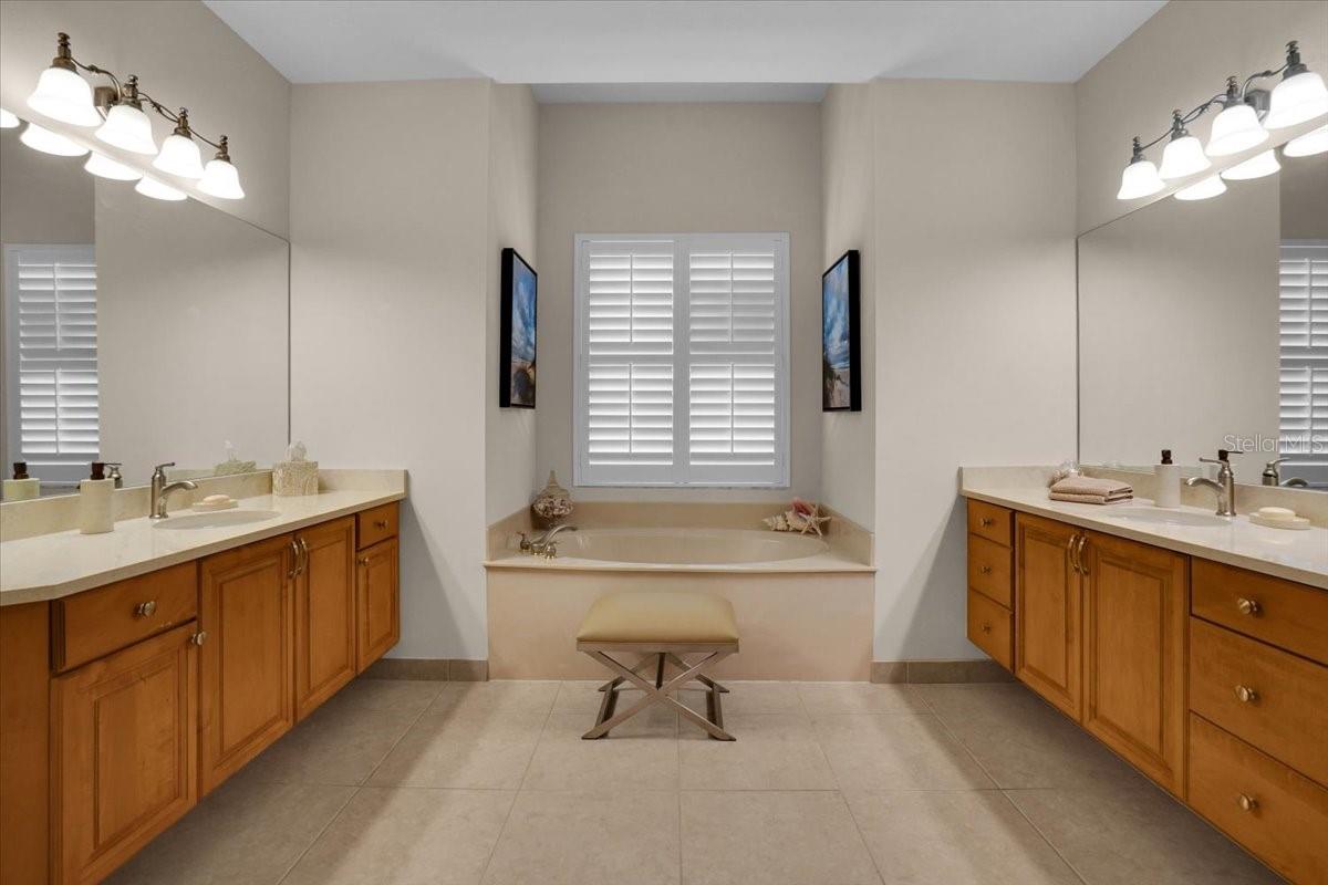 CASCADES AT SARASOTA PH IIIA - Residential