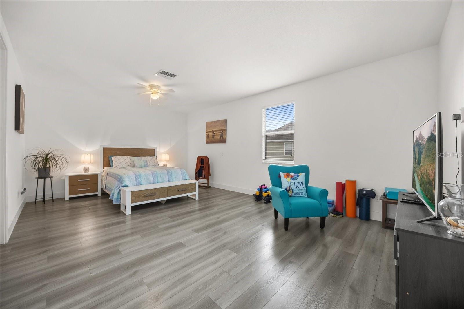 PRESTON SQUARE - Residential