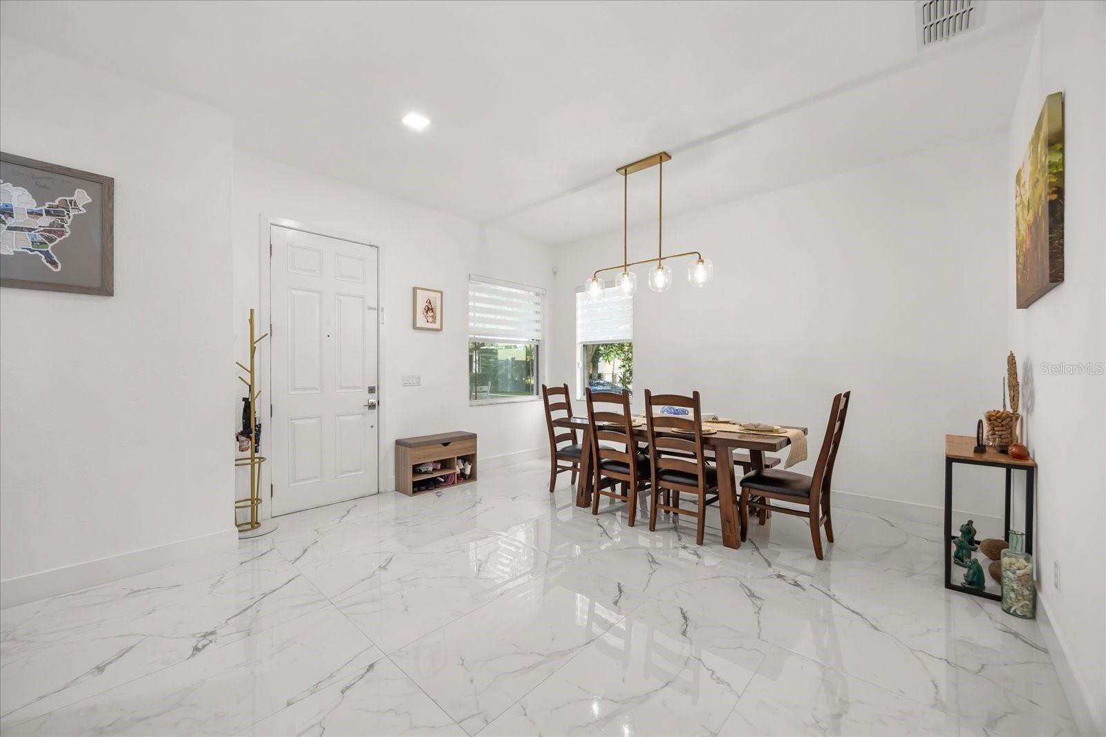 PRESTON SQUARE - Residential