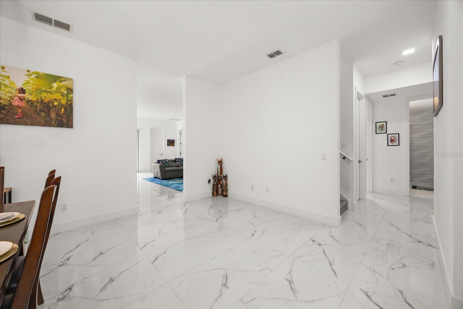 PRESTON SQUARE - Residential