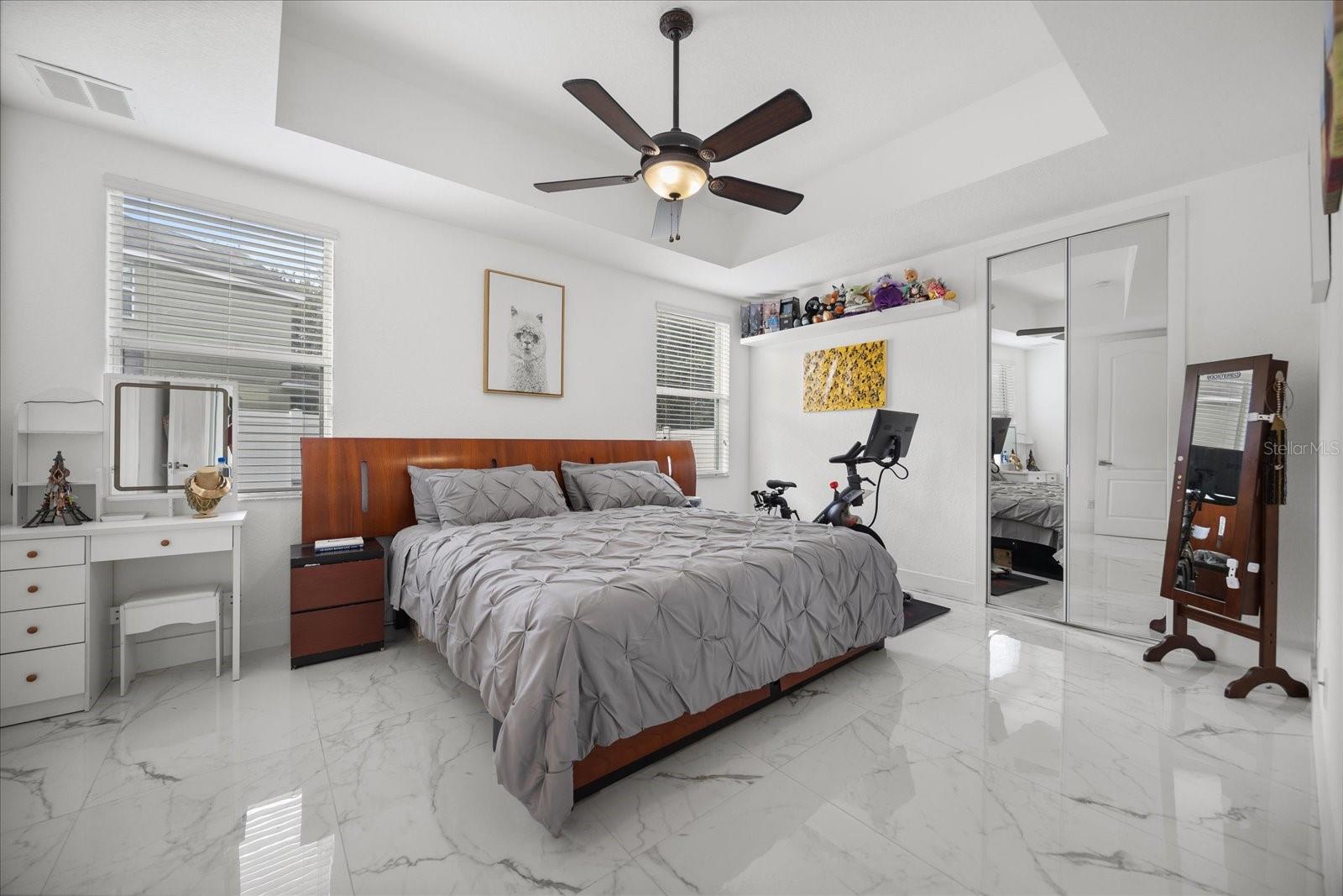 PRESTON SQUARE - Residential