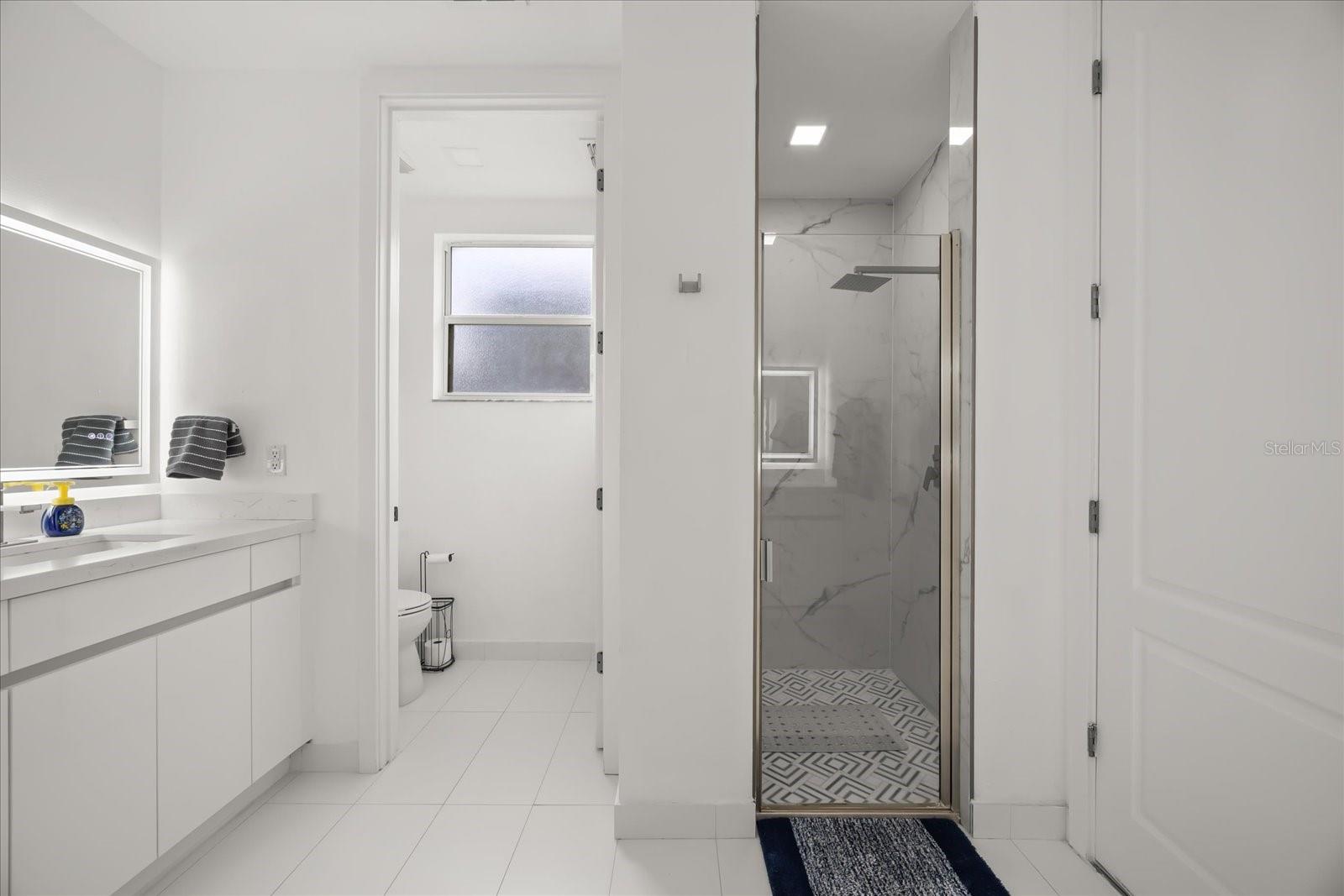 PRESTON SQUARE - Residential