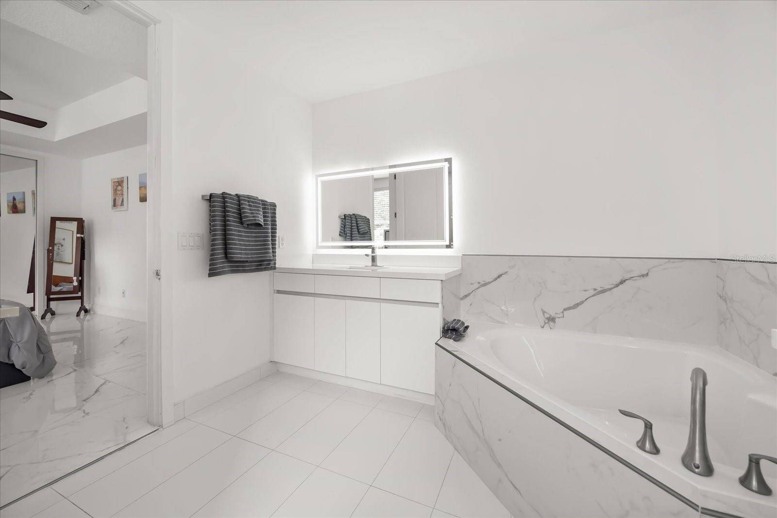 PRESTON SQUARE - Residential