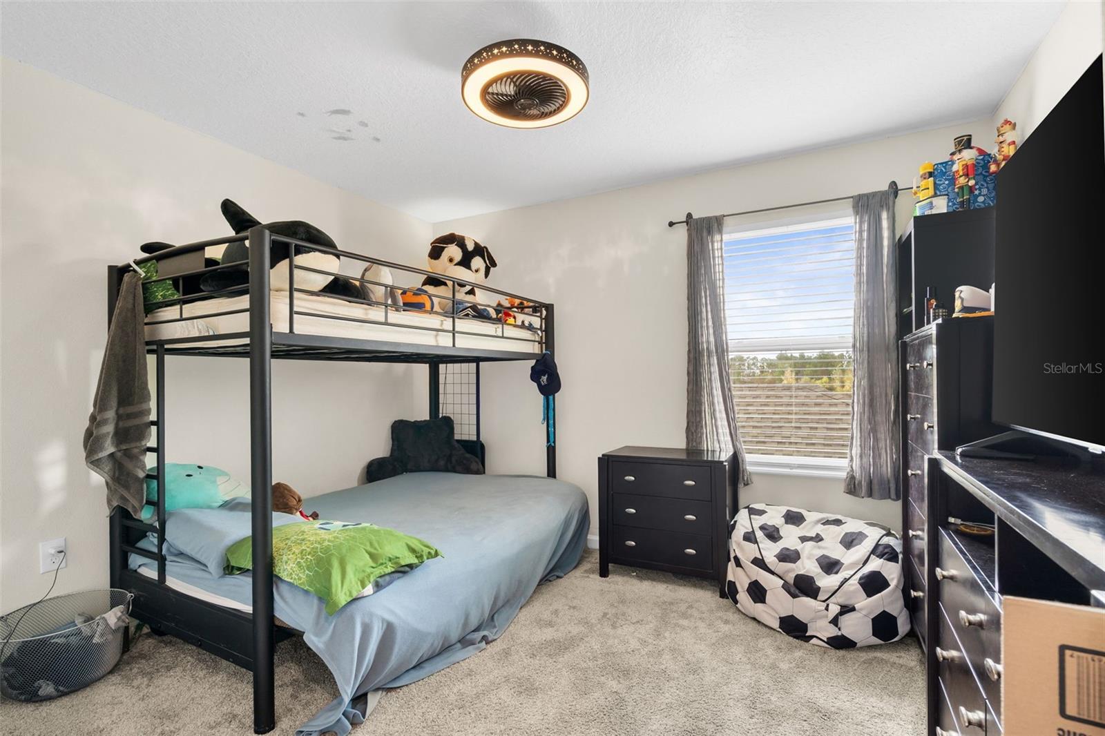 CRYSTAL CREEK OF ORLANDO CONDO - Residential