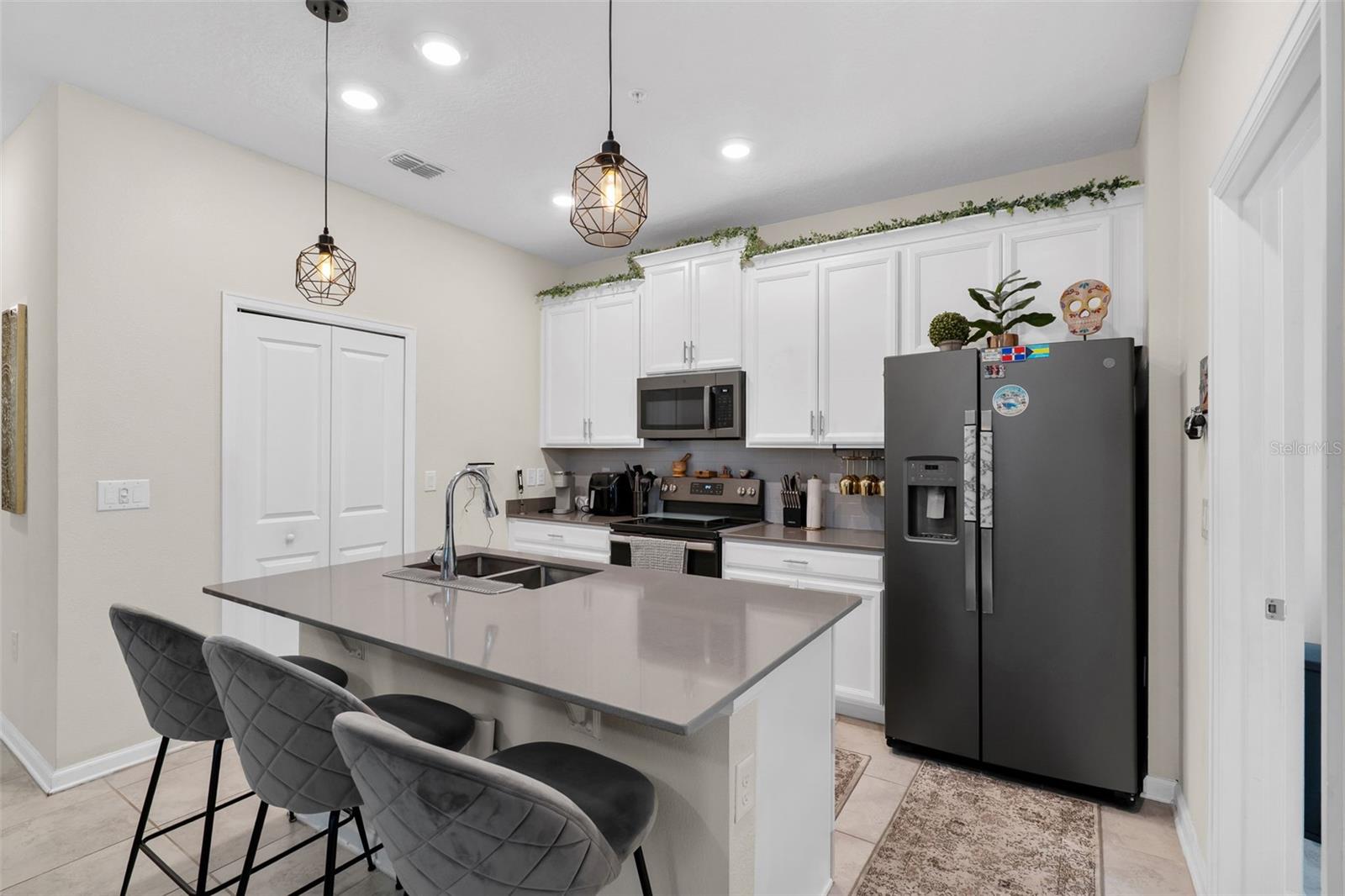 CRYSTAL CREEK OF ORLANDO CONDO - Residential