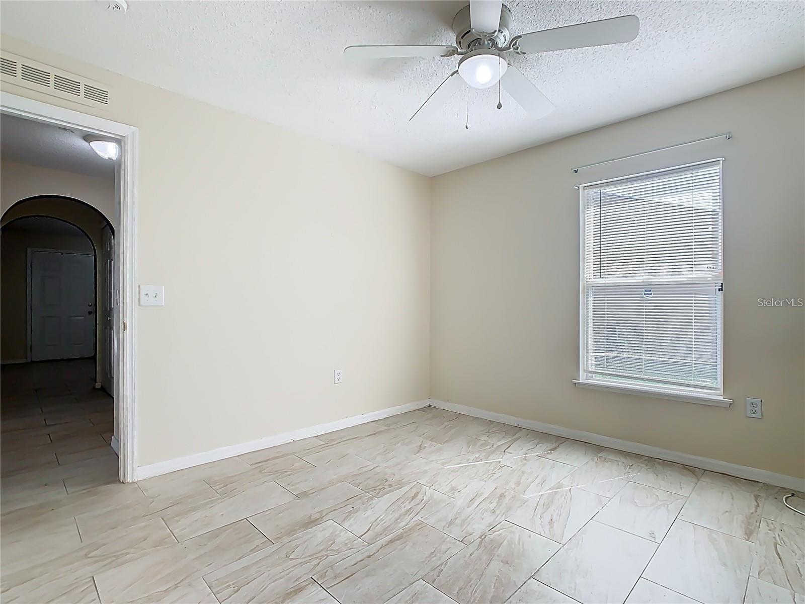 QUEENS COVE PH 04 - Residential