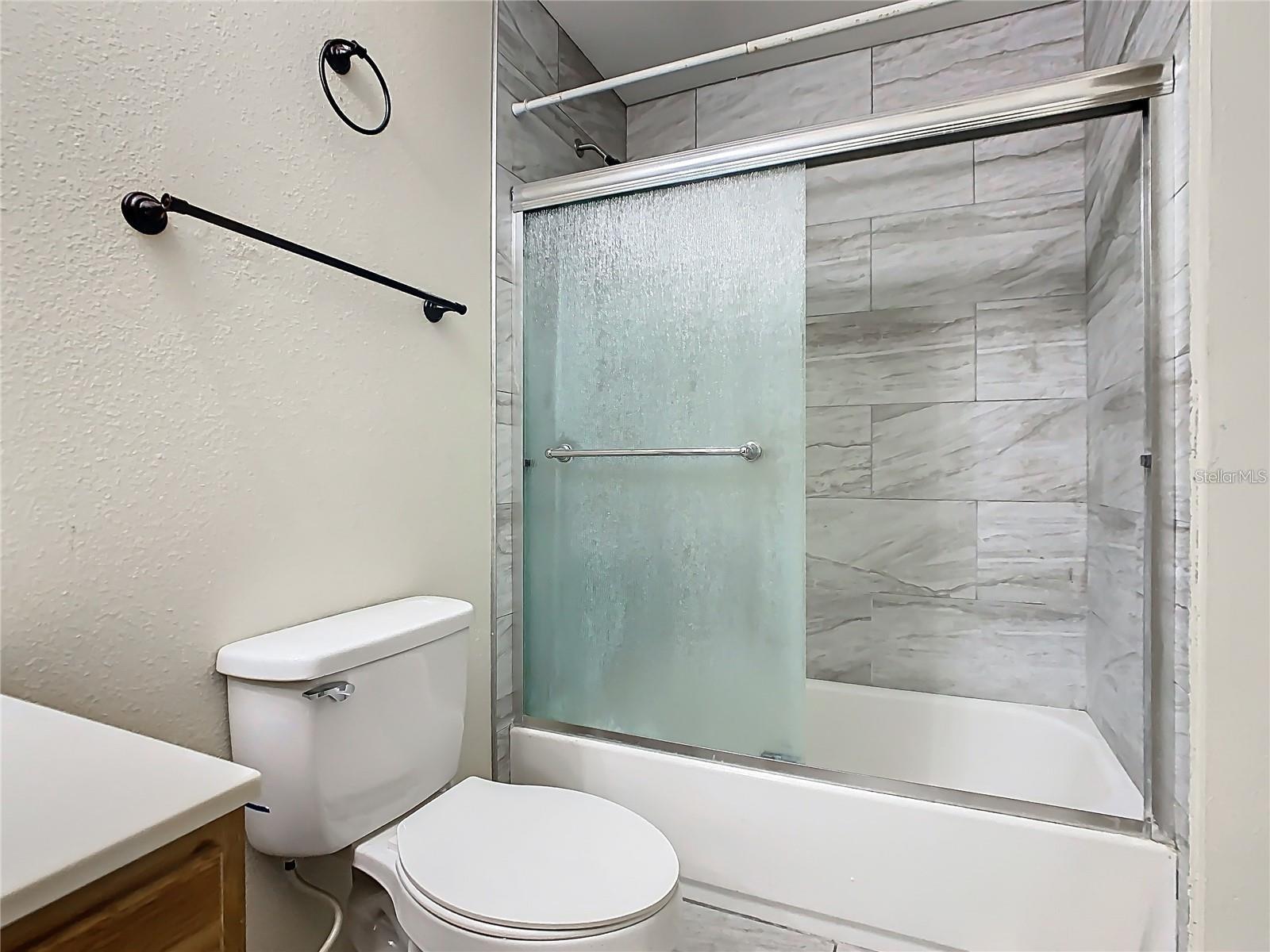 QUEENS COVE PH 04 - Residential