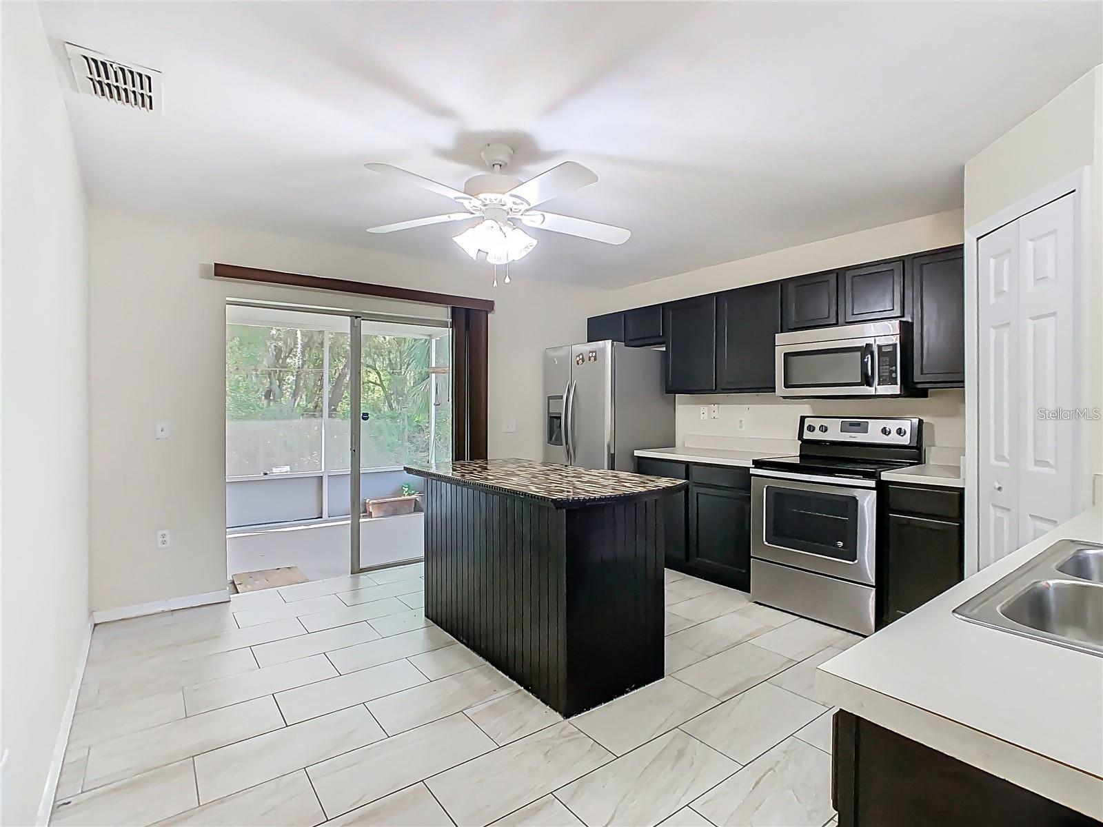 QUEENS COVE PH 04 - Residential