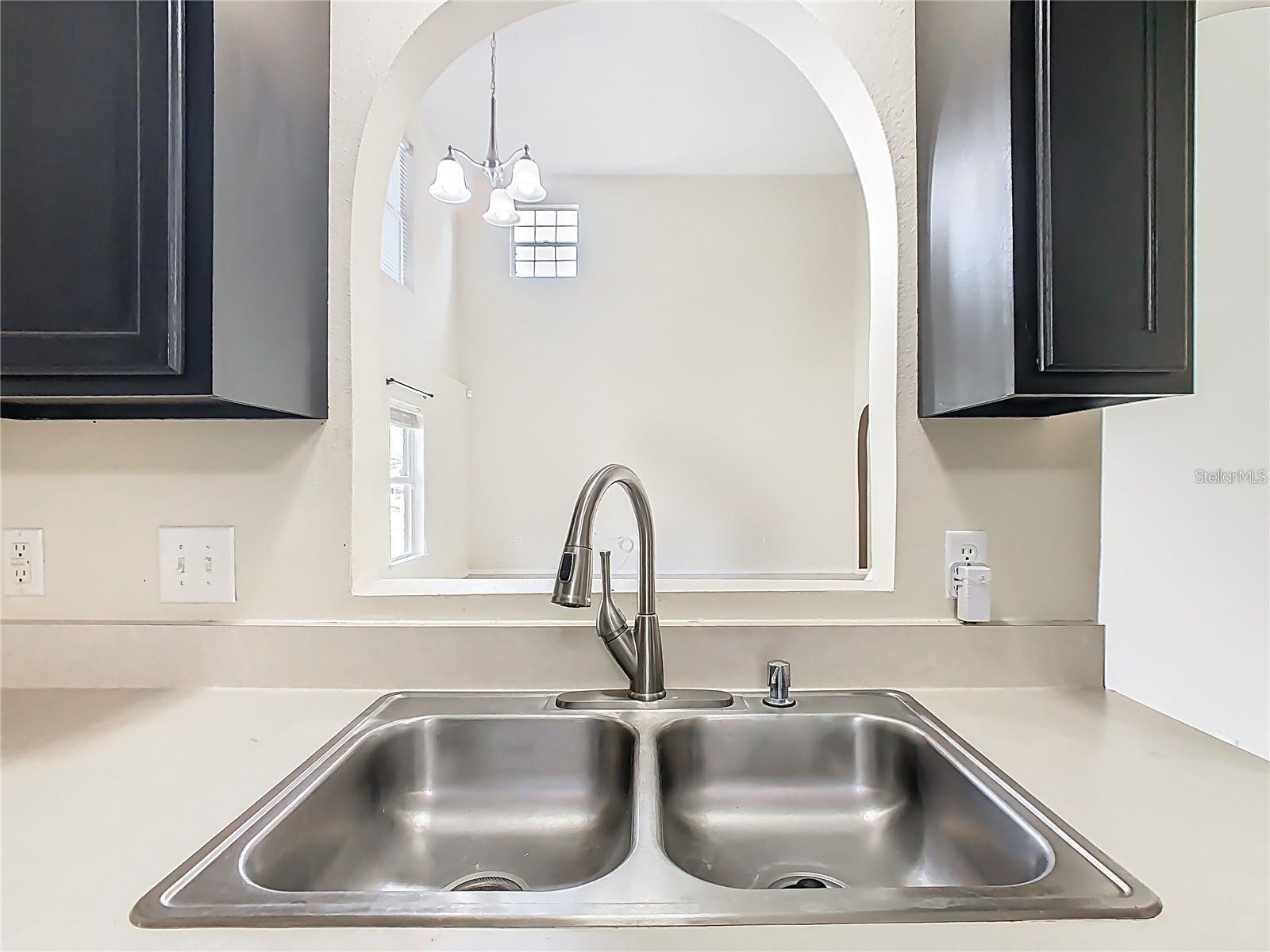 QUEENS COVE PH 04 - Residential