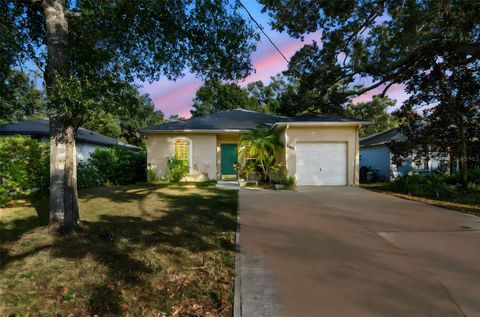 Photo of 8127 N Packwood Avenue, Tampa, FL 33604 (MLS # TB8450428)