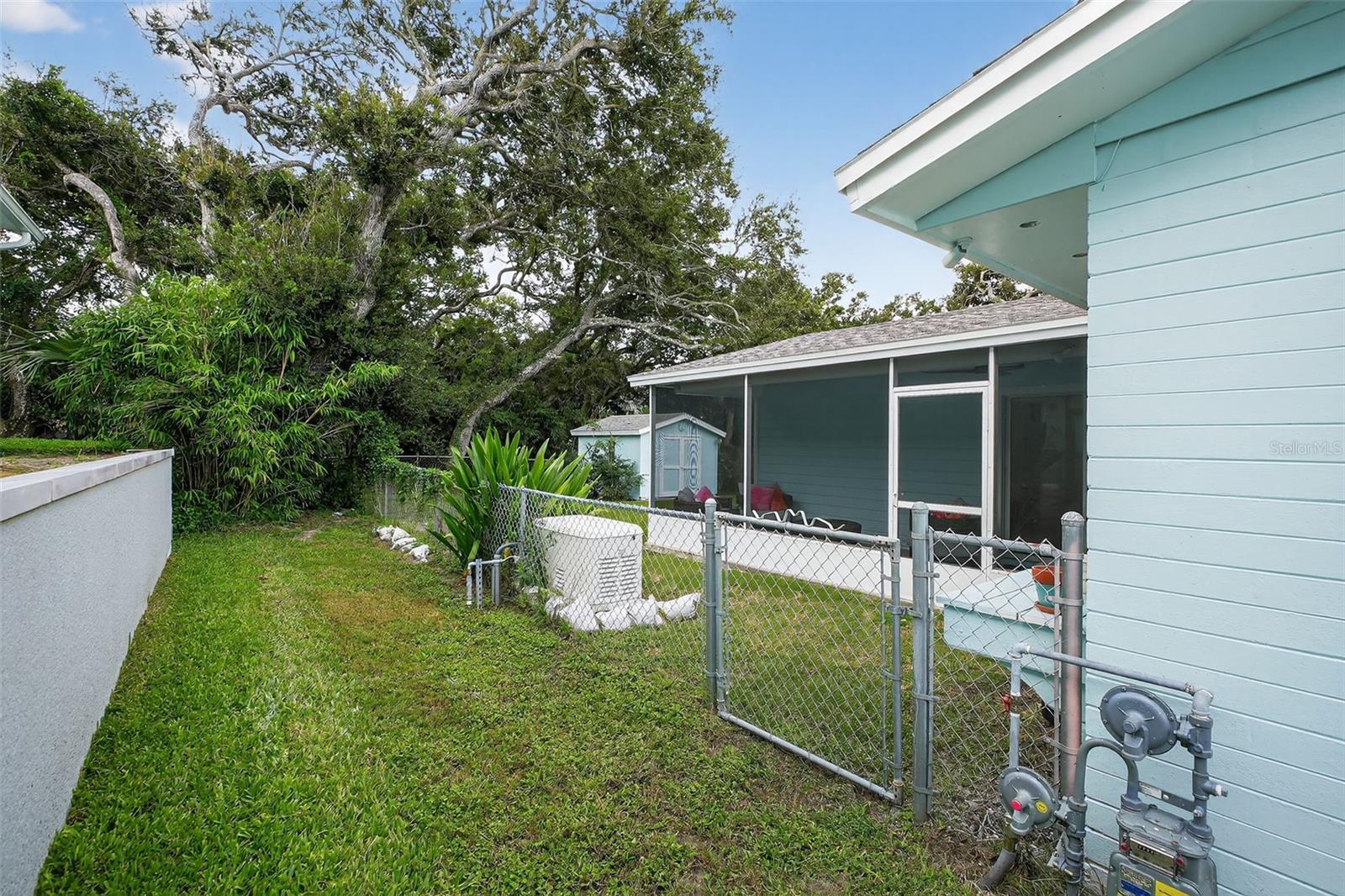 NEW SMYRNA BEACH - Residential