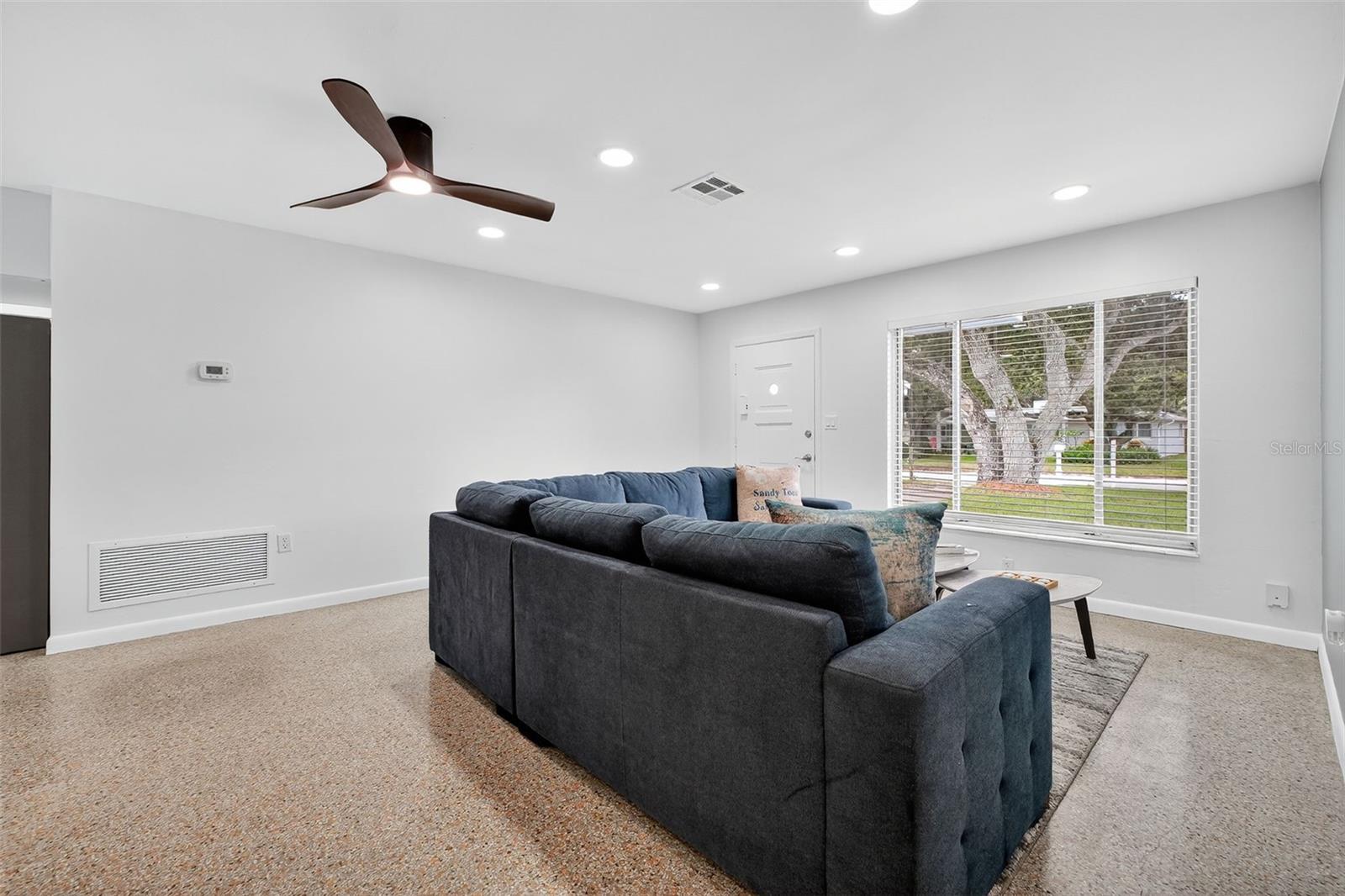 NEW SMYRNA BEACH - Residential
