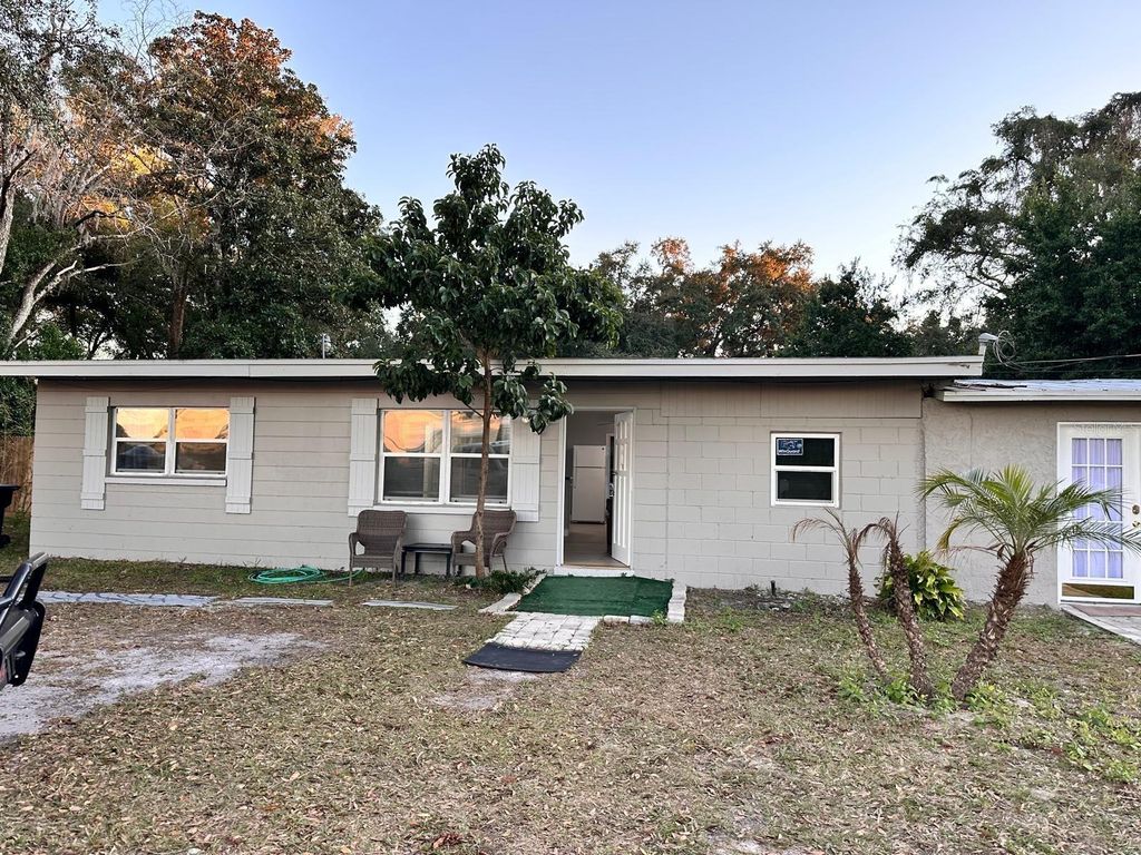 Photo of 3508 Oranole Road, Orlando, FL 32810 (MLS # V4949009)
