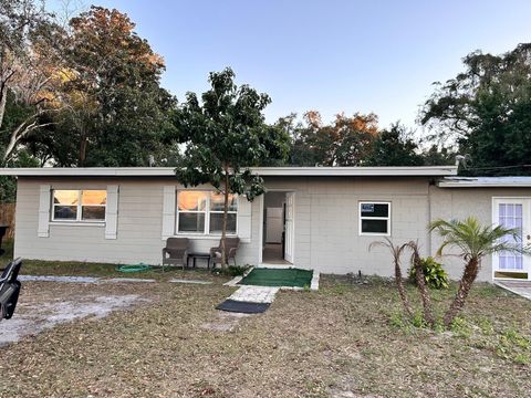 Photo of 3508 Oranole Road, Orlando, FL 32810 (MLS # V4949009)