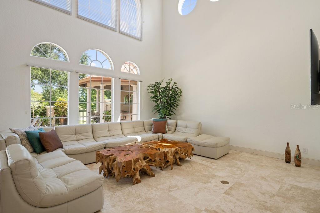 11209 MACAW COURT