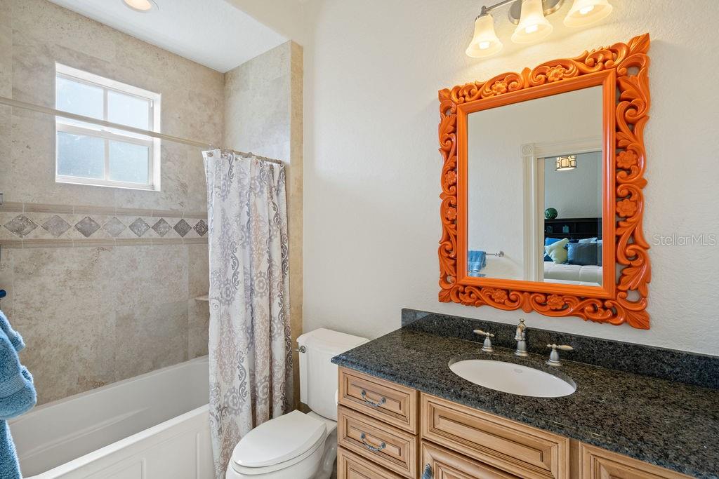 KEENES POINTE - Residential