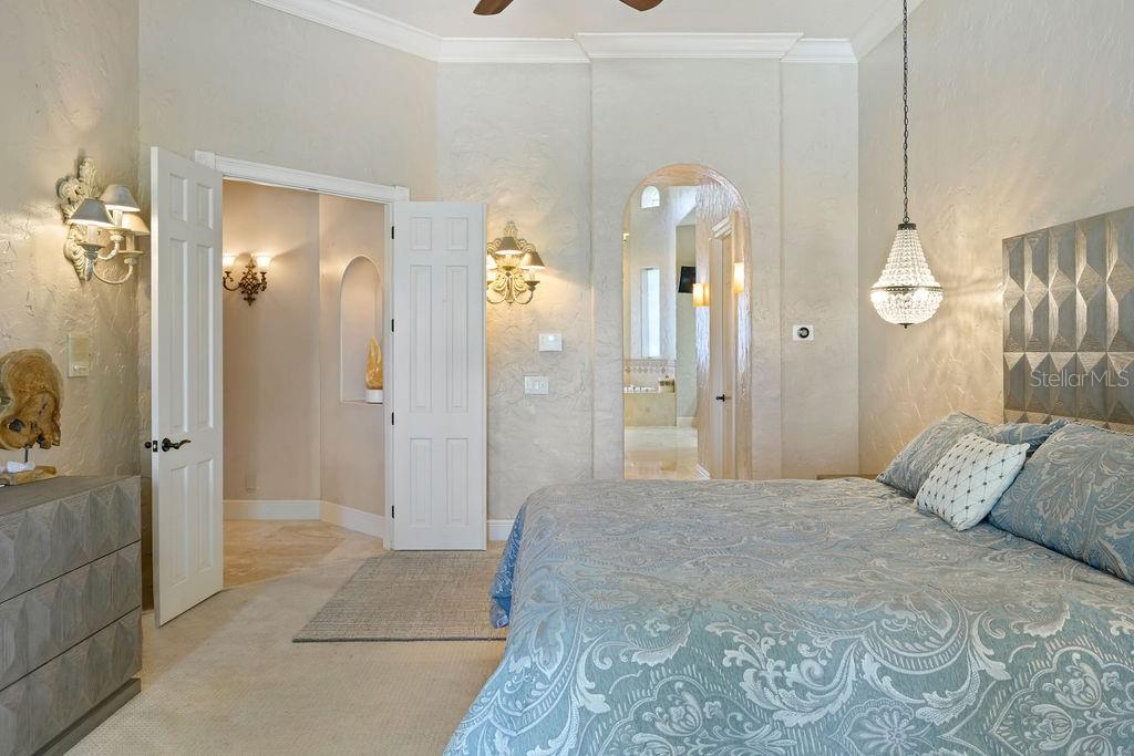 KEENES POINTE - Residential