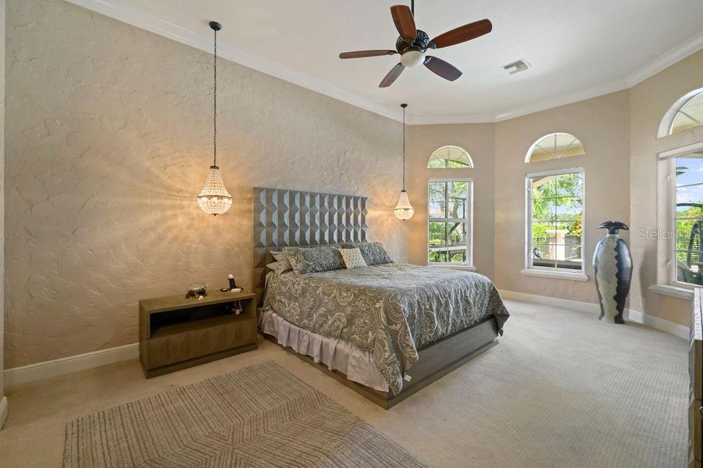 KEENES POINTE - Residential