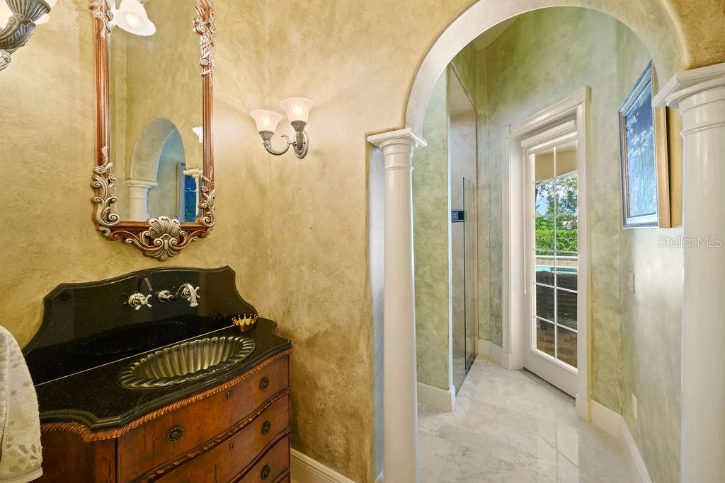 KEENES POINTE - Residential