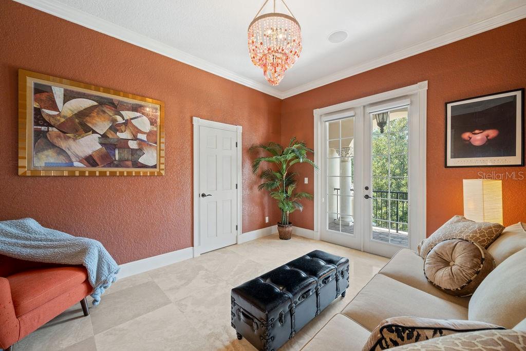KEENES POINTE - Residential