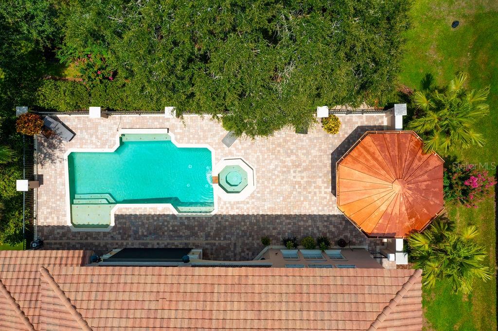 KEENES POINTE - Residential