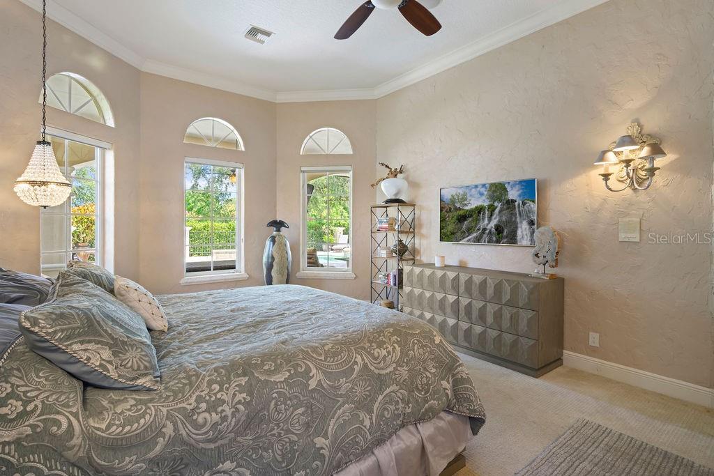 KEENES POINTE - Residential