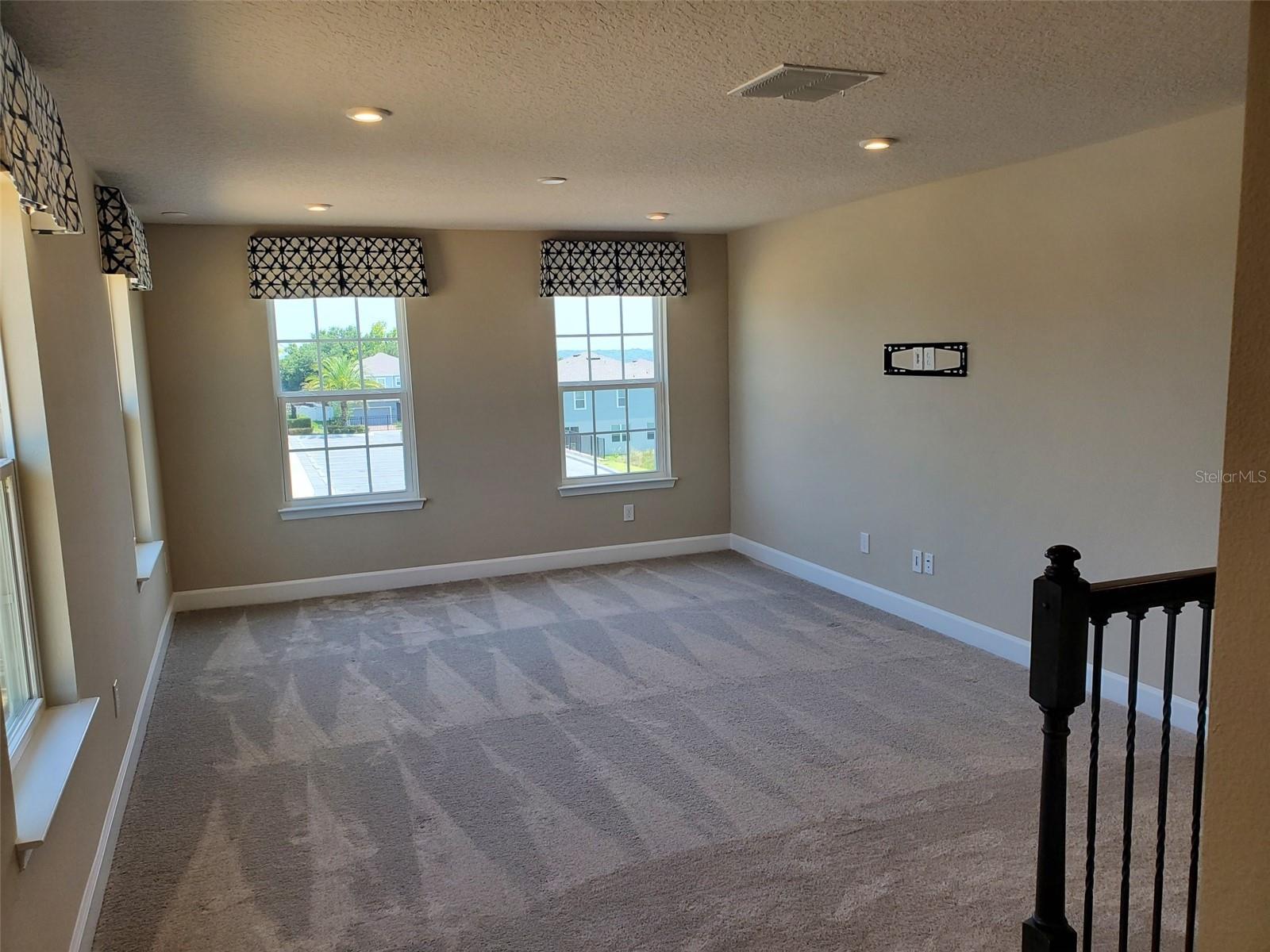 OVERLOOK AT GRASSY LAKE - Residential Lease