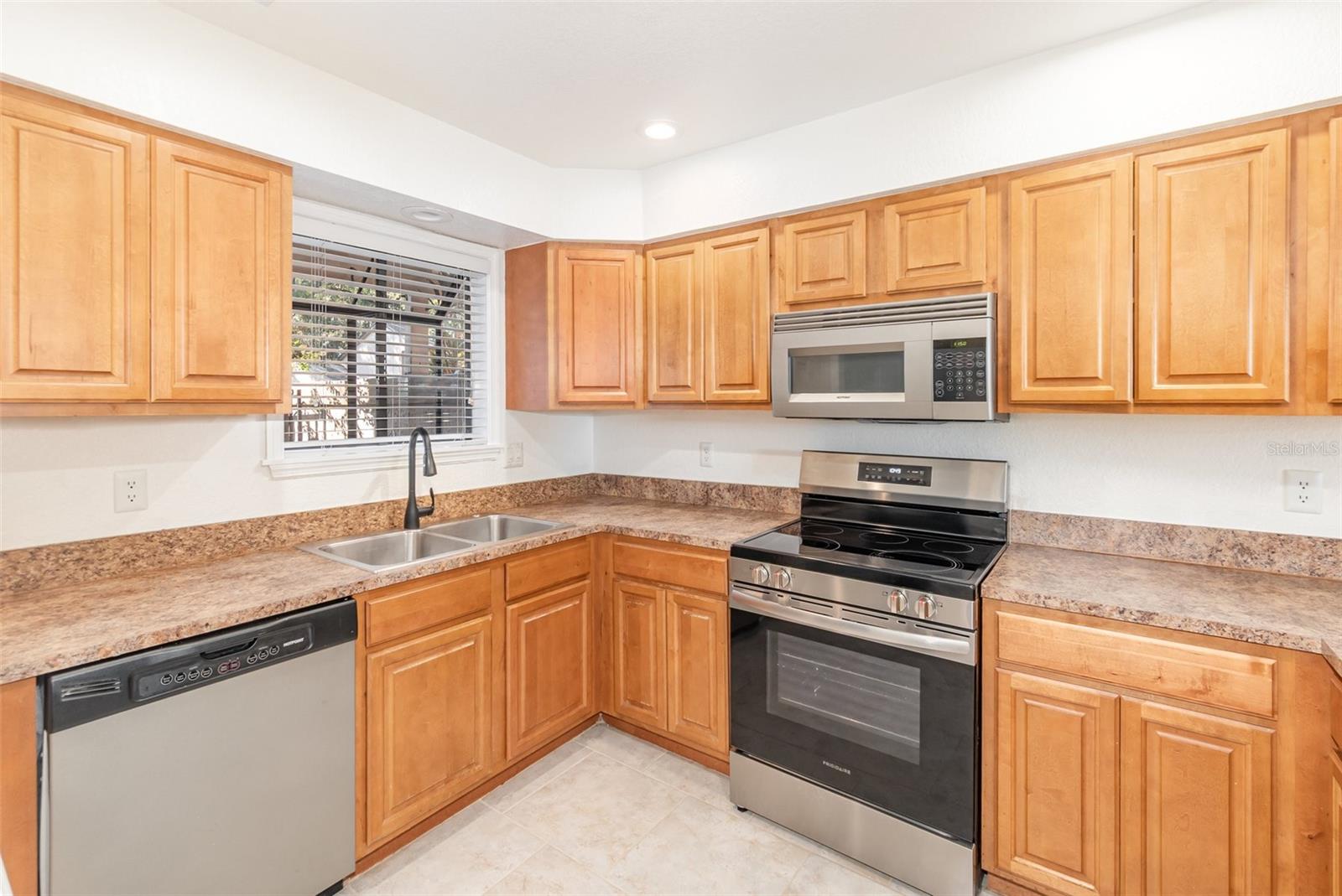 VILLAGE TWNHMS A CONDO - Residential