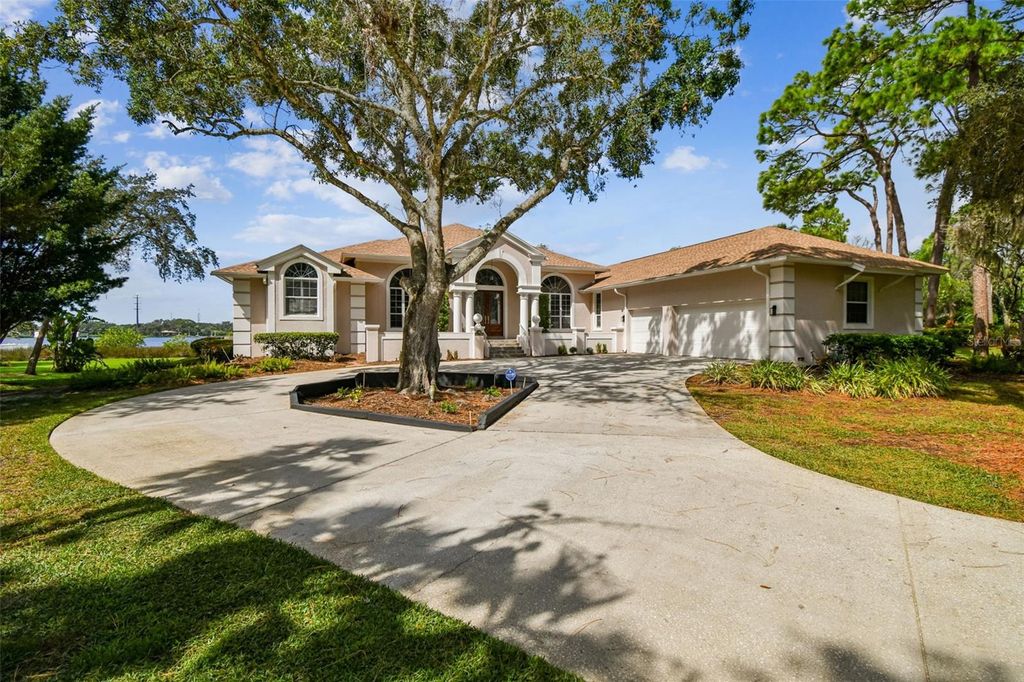 Photo of 948 Riverside Ridge Road, Tarpon Springs, FL 34688 (MLS # TB8410574)