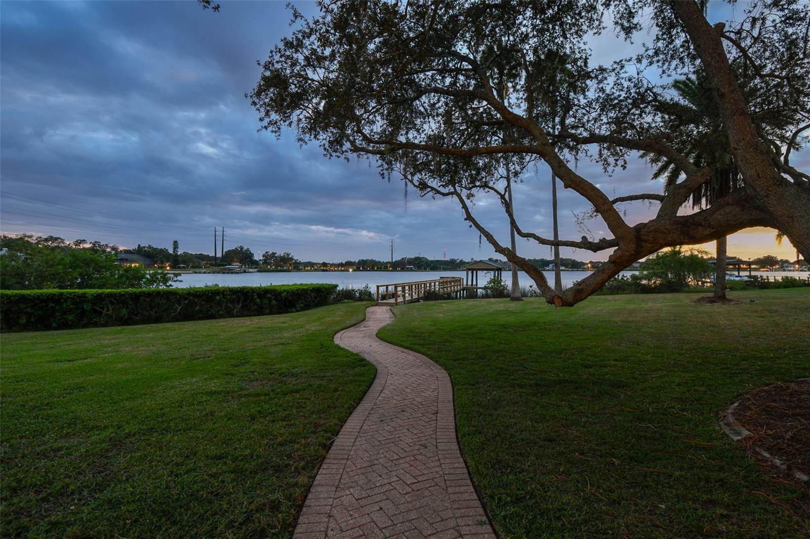 RIVERSIDE - Residential