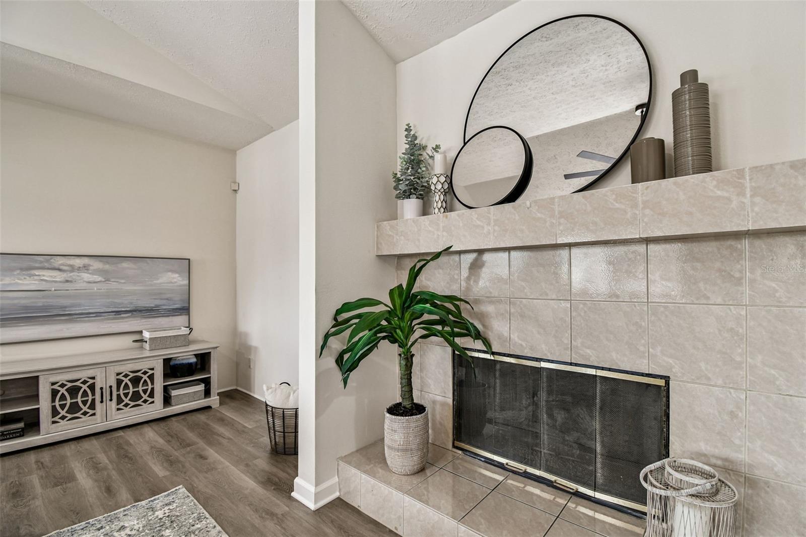 RIVERSIDE - Residential
