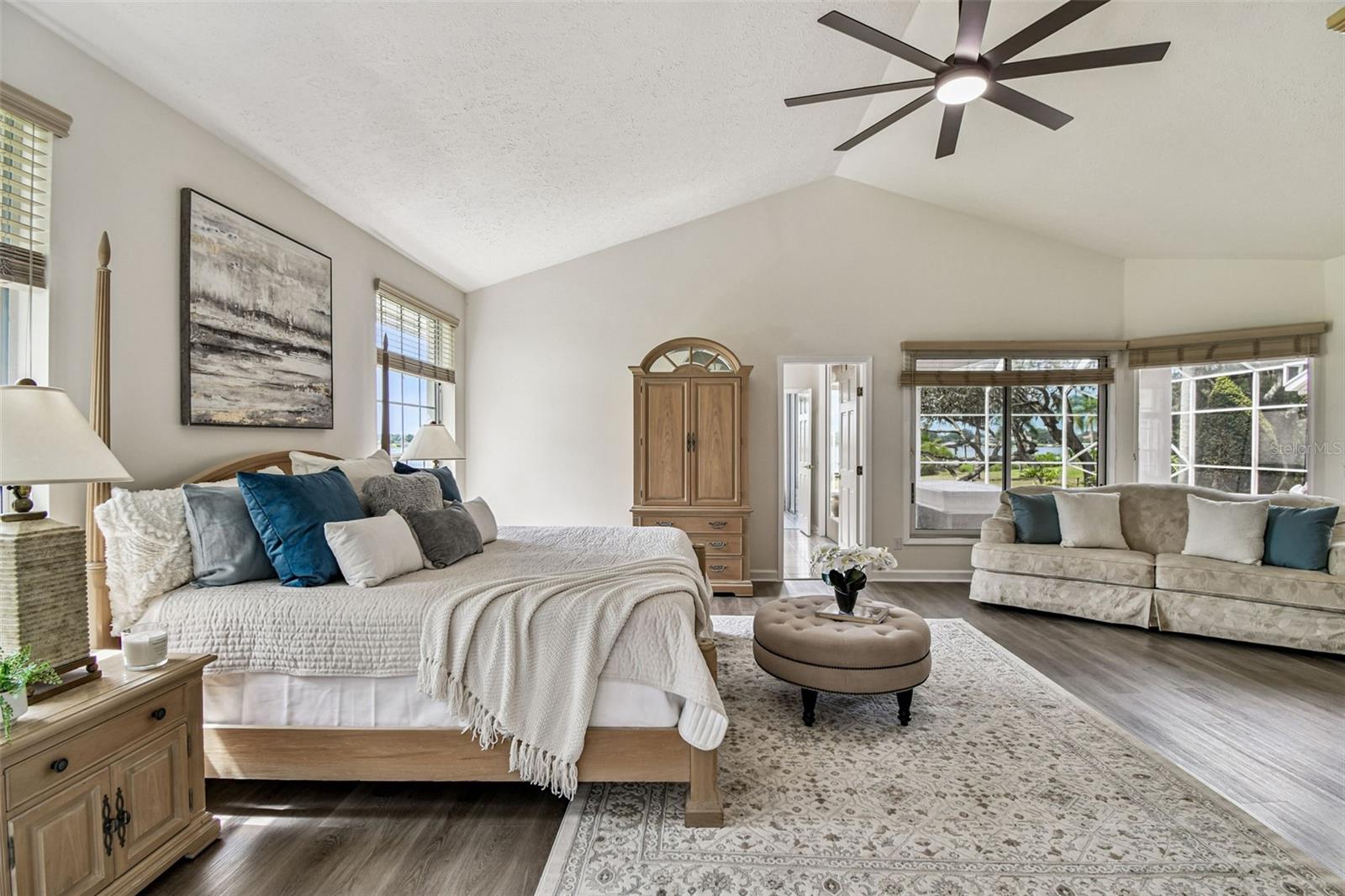 RIVERSIDE - Residential